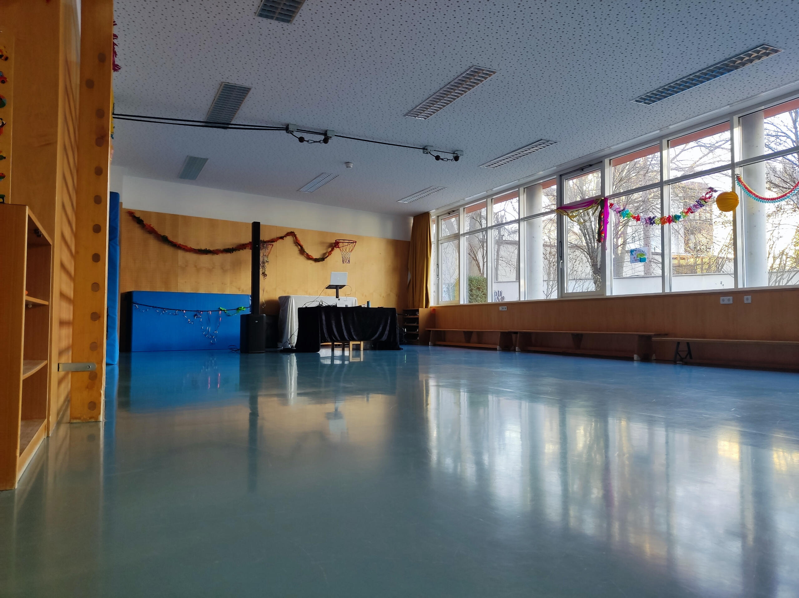 Sonntag-Vormittag-Wave